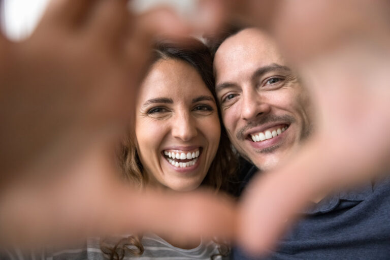 Couple sharing a healthy connection that protects heart health